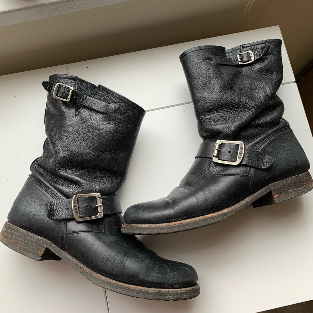 Frye Veronica Short